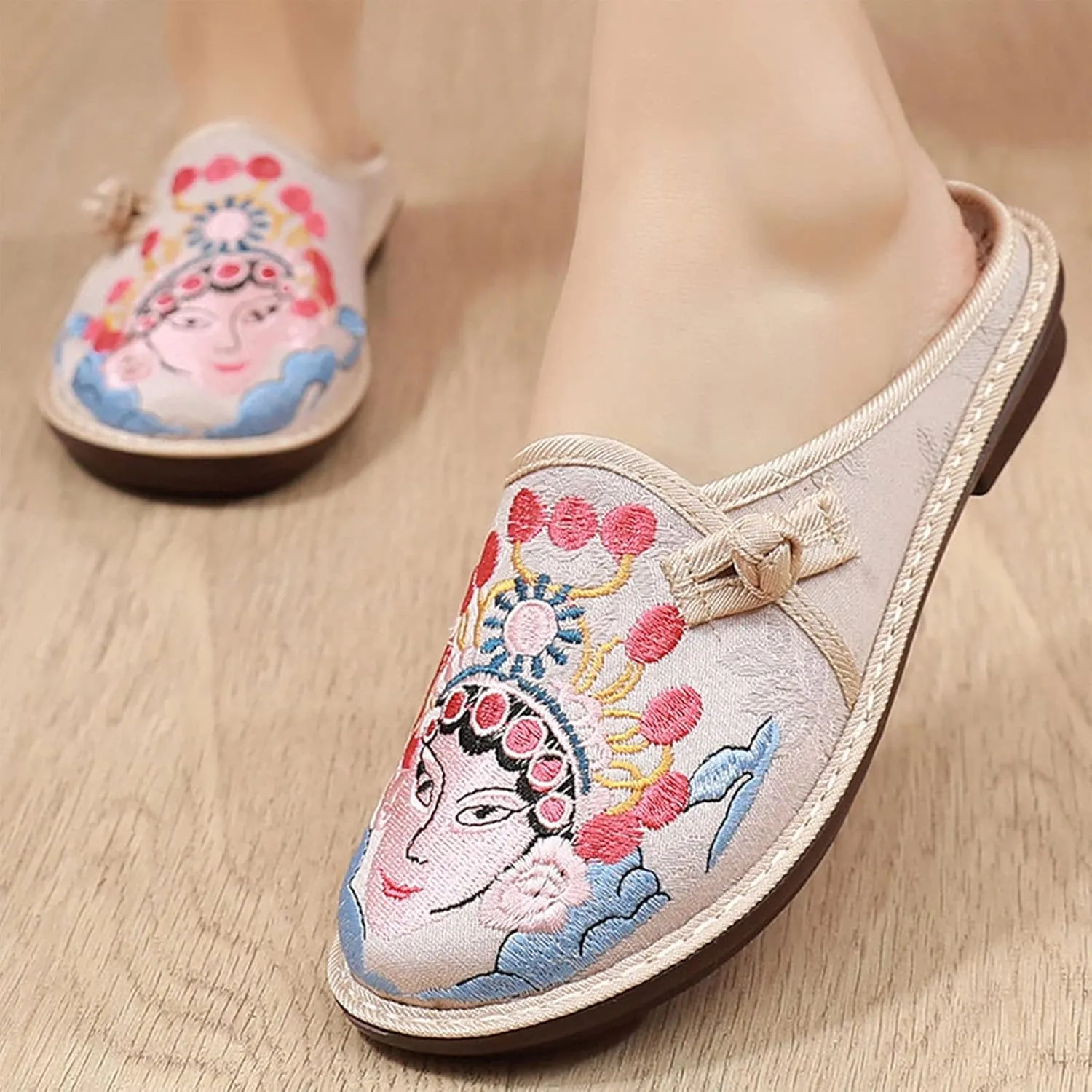 Ethnic Style Embroidered Womens Slippers Shoes, Old Beijing Cloth Shoes, Female Chinese Style Mother Shoes, Soft Bottom No-Slip Woman Sandals (Color : Creamy White, Size : EUR 37)