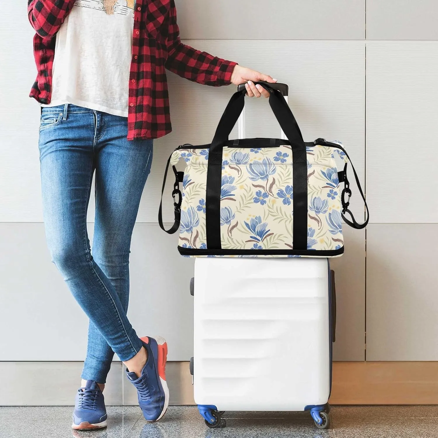 Floral Blue Travel Duffel Bag Expandable Travel Bags for Women Carry on with Wet Pocket and Shoes Compartment