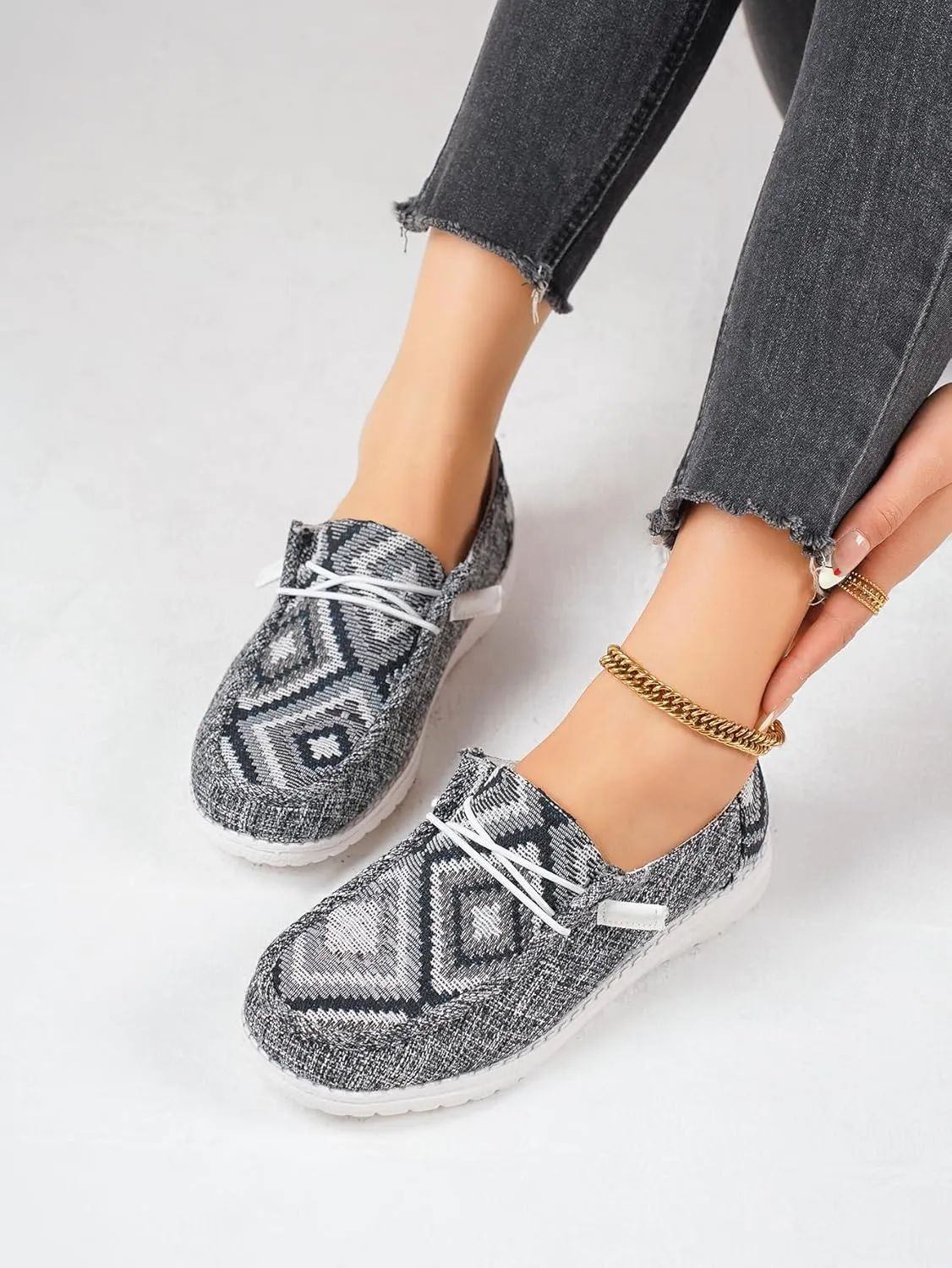 Unisex Ethnic Geometric Print Slip-On Loafers – Breathable Fabric Casual Shoes with Non-Slip Rubber Sole for Men & Women